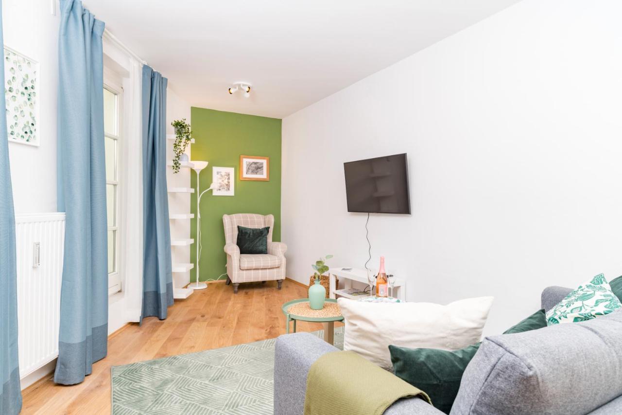 Zum Grazer Uhrturm By Ichbucheat Apartment *