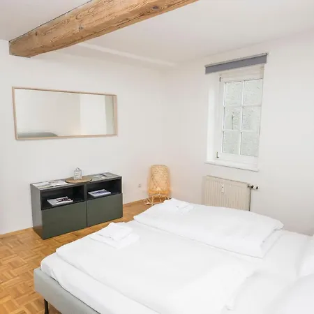 Zum Grazer Uhrturm Apartment Exterior photo