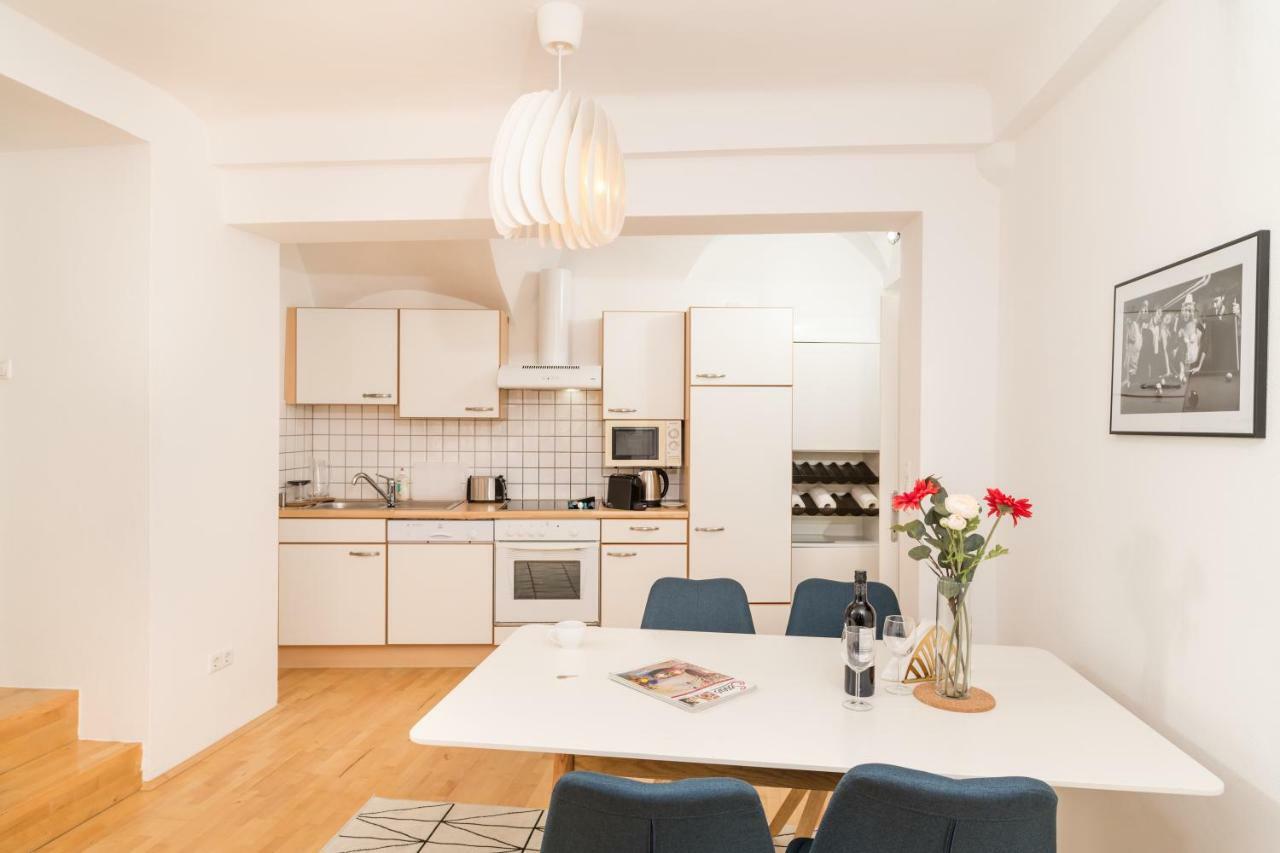 Zum Grazer Uhrturm Apartment