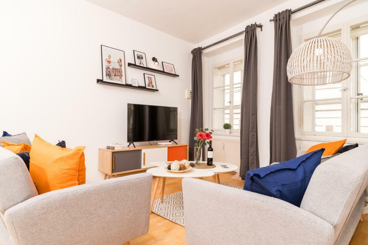 Zum Grazer Uhrturm Apartment
